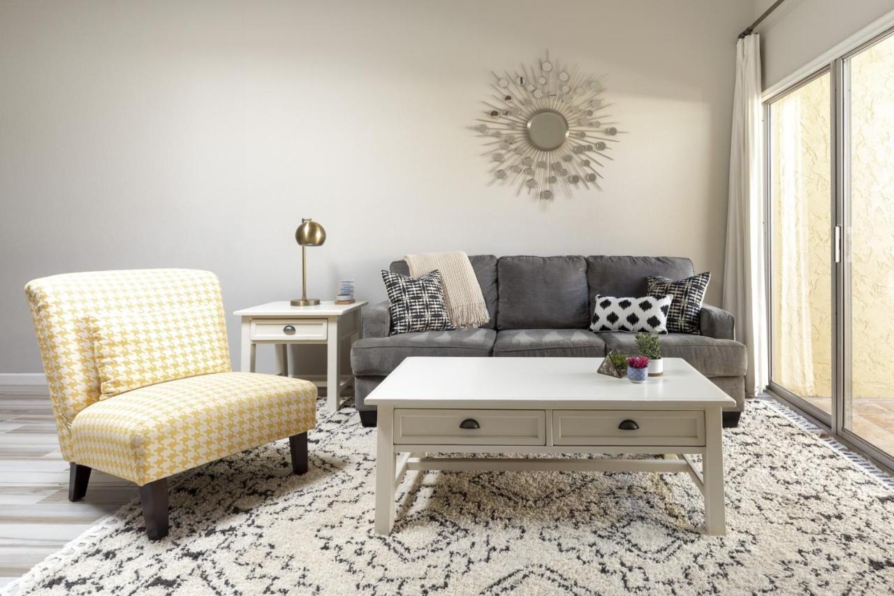 Central Phoenix Townhome Экстерьер фото